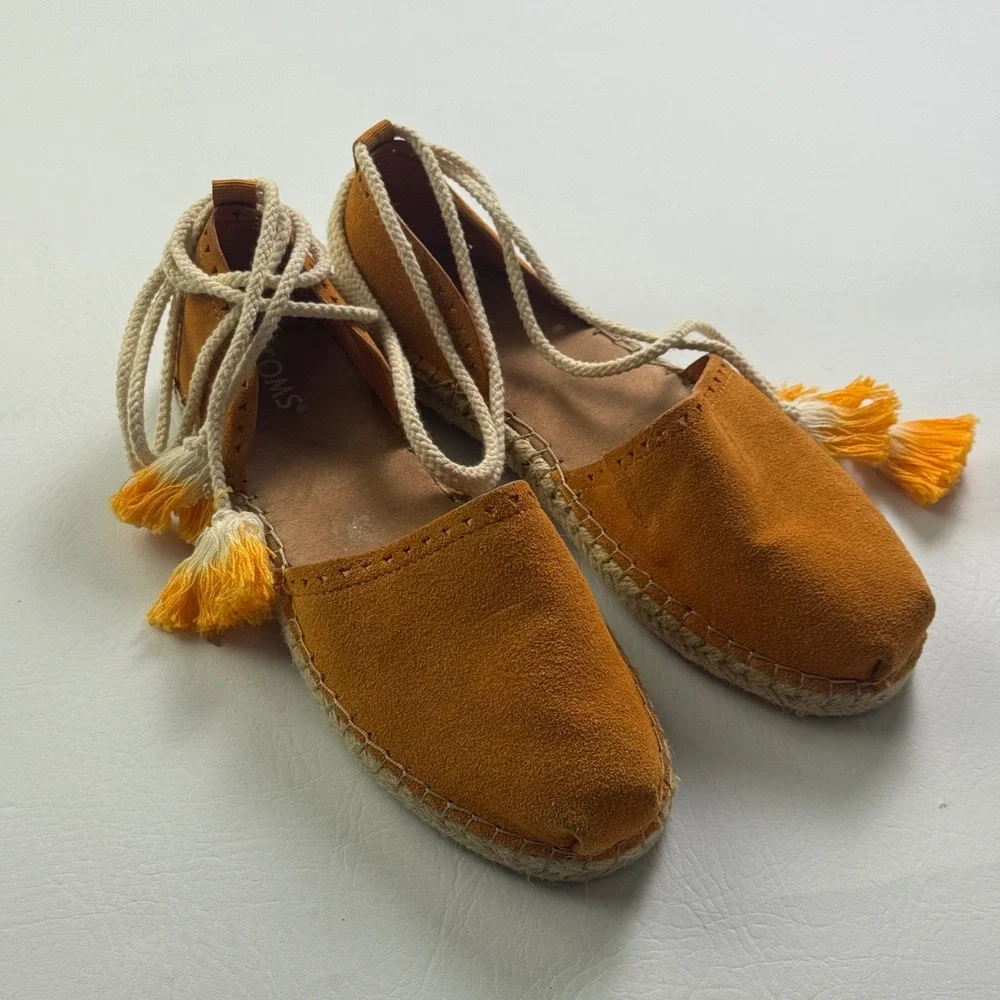TOMS Valencia Burnt Orange Suede Lace Up Tassel Espadrille Flats Womens 9.5